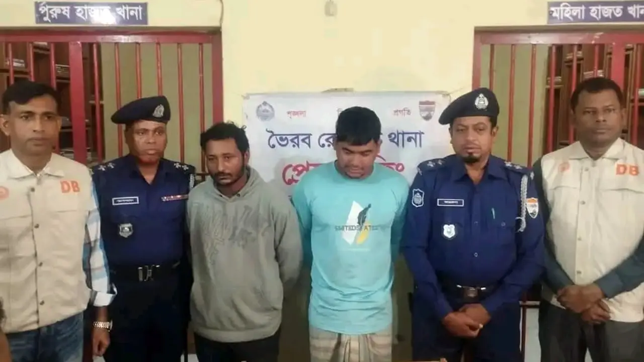 ভৈরবে ট্রেনে কলেজশিক্ষার্থীকে খুনের ঘটনায় গ্রেপ্তার ২