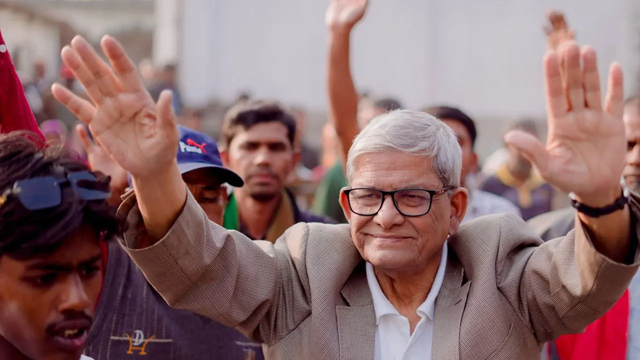 ছোট-বড় সবার ‘স্যার’ মির্জা ফখরুল, গ্রামে গ্রামে ছুটছেন ভোটের জন্য