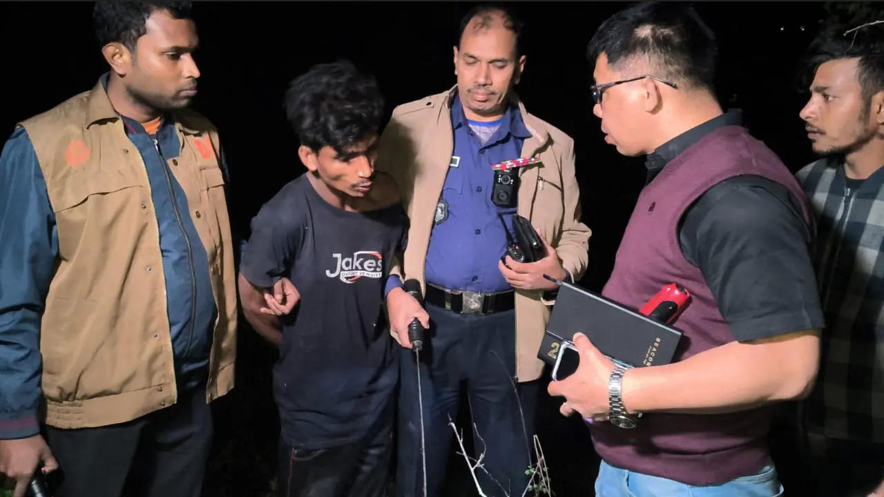 স্বামীর রামদার কোপে স্ত্রী ও তার বান্ধবীর হাত বিচ্ছিন্ন