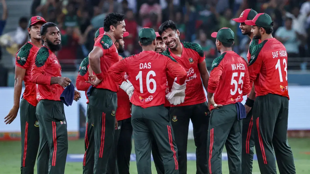 ইংলিশ লিগে সর্বোচ্চ দামের তালিকায় মুস্তাফিজ, ড্রাফটে ২৩ বাংলাদেশি