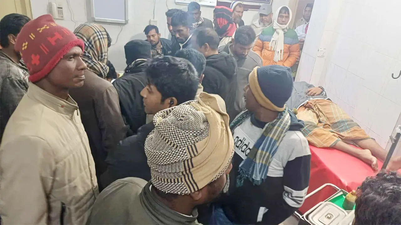 নাটোরে বিএনপি-স্বতন্ত্র প্রার্থীর সমর্থকদের সংঘর্ষে আহত ১৩,আটক ১