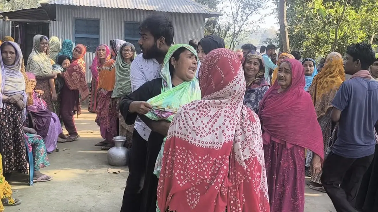 পাবনায় দাদি-নাতনিকে হত্যার ঘটনায় আটক ২