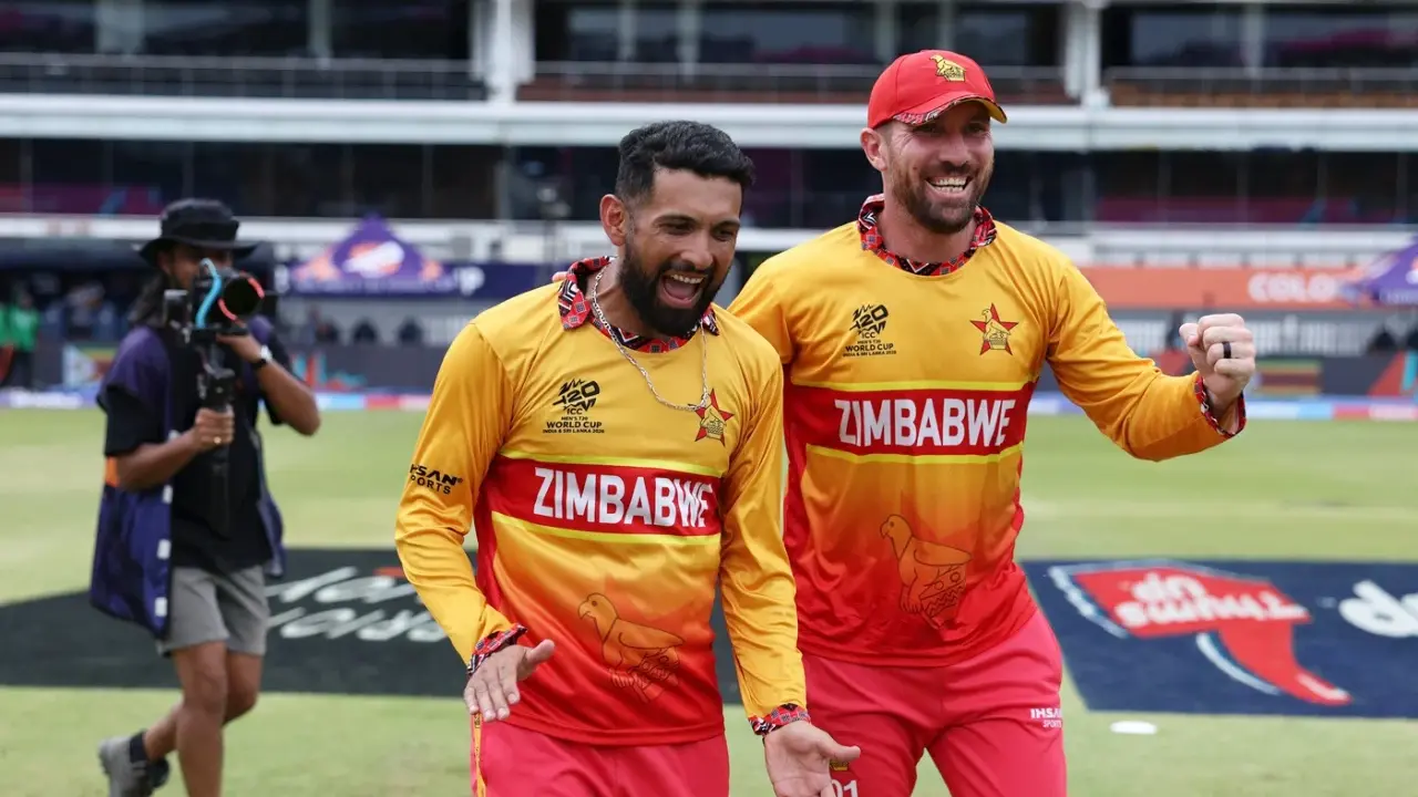 গত বিশ্বকাপে জায়গা না পাওয়া জিম্বাবুয়ে এবার শেষ আটে