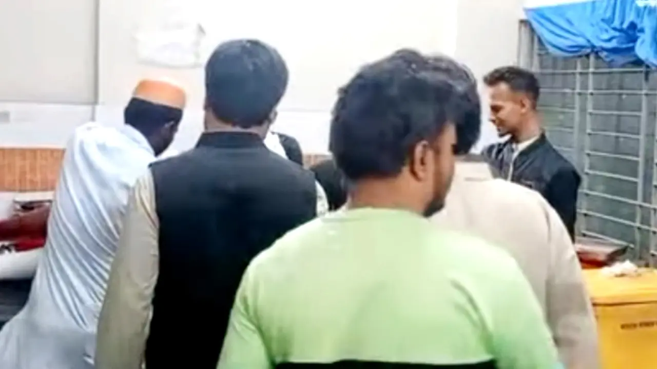 চুয়াডাঙ্গায় মসজিদে যাওয়ার পথে যুবদল কর্মীকে কুপিয়ে জখম