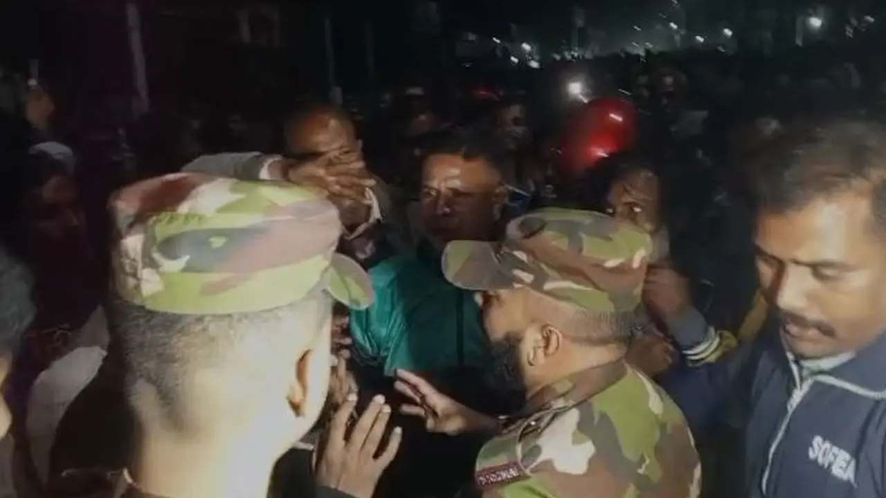 রংপুরে জাপা প্রার্থীকে আটকে রেখে হেনস্তার অভিযোগ