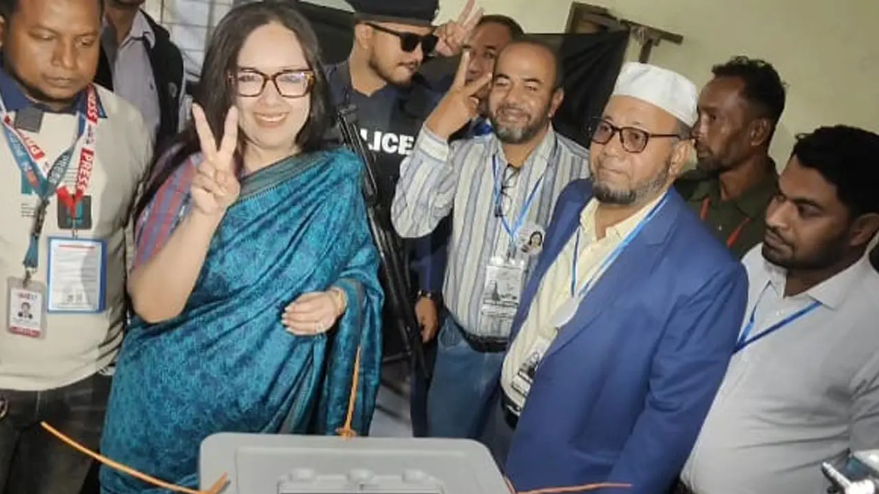জোর করে সিল মারার পাঁয়তারা করেছে : রুমিন ফারহানা