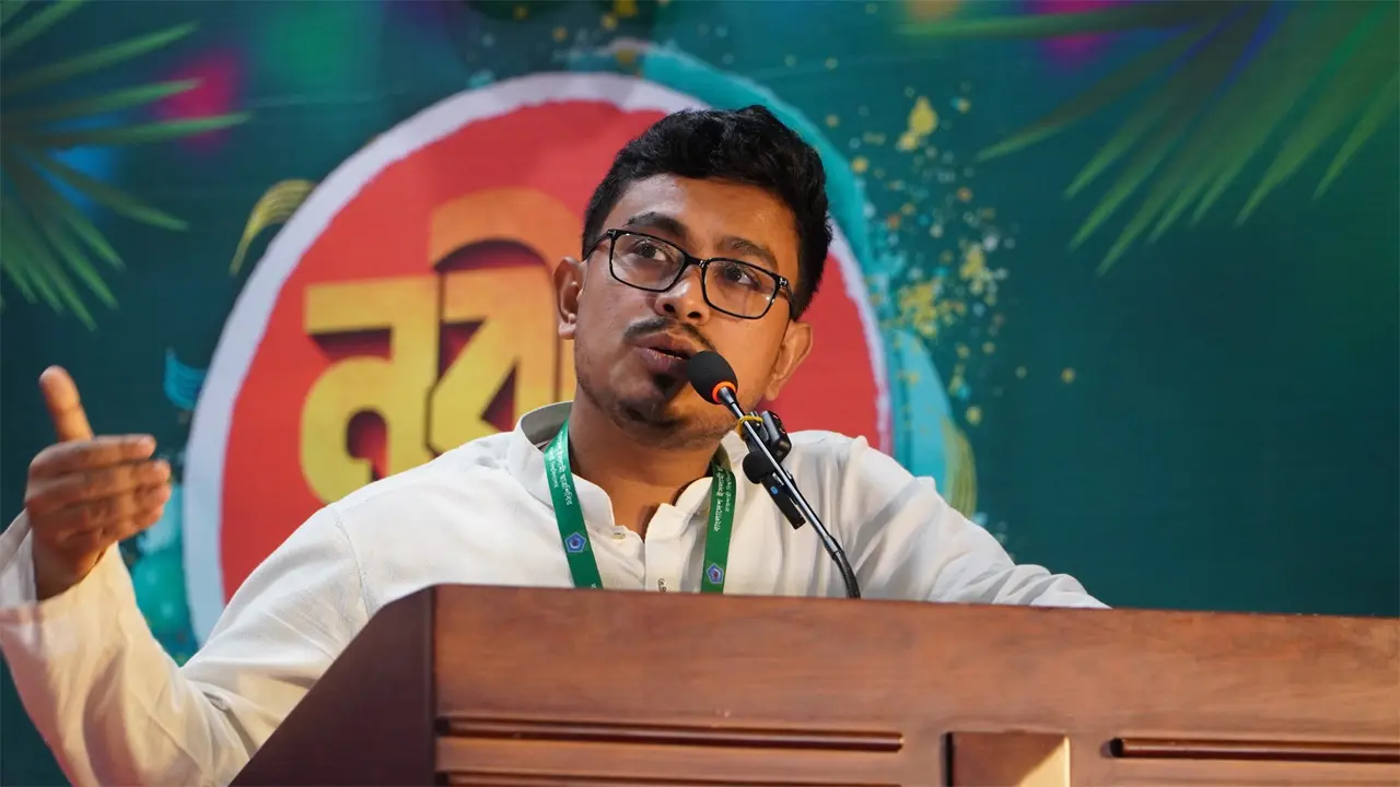 জুলাই বিপ্লবকে ‘অপরাধ’ হিসেবে প্রতিষ্ঠার ঘৃণ্য অপচেষ্টা চলছে: ডাকসু ভিপি
