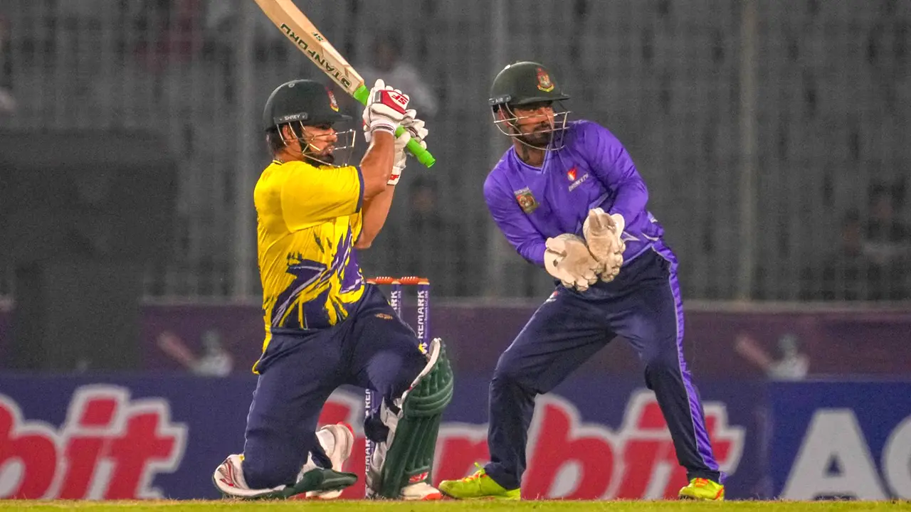 শেষ ৯ বলে ৩৩ রান করে সোহানদের দুর্বারের অবিশ্বাস্য জয়