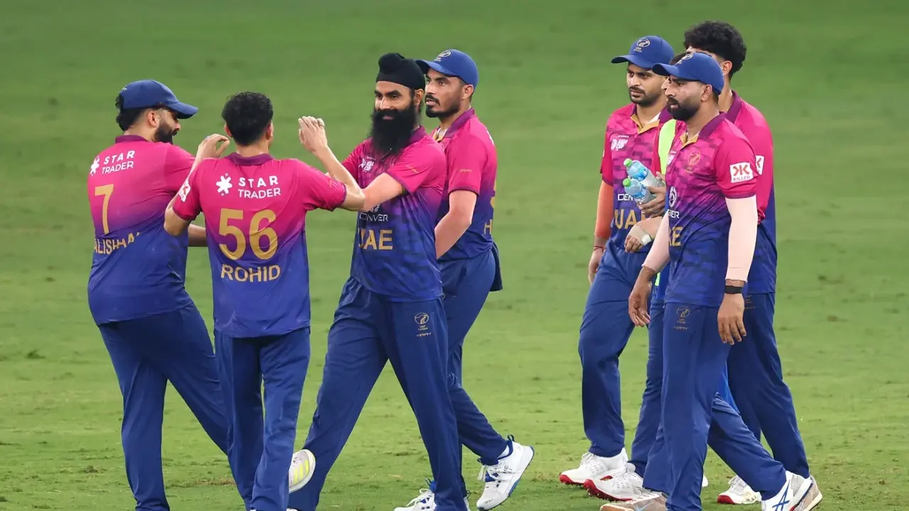 আমিরাতের স্কোয়াডে অর্ধেক ভারতীয়, অর্ধেক পাকিস্তানি– ঐক্য হলো যেভাবে