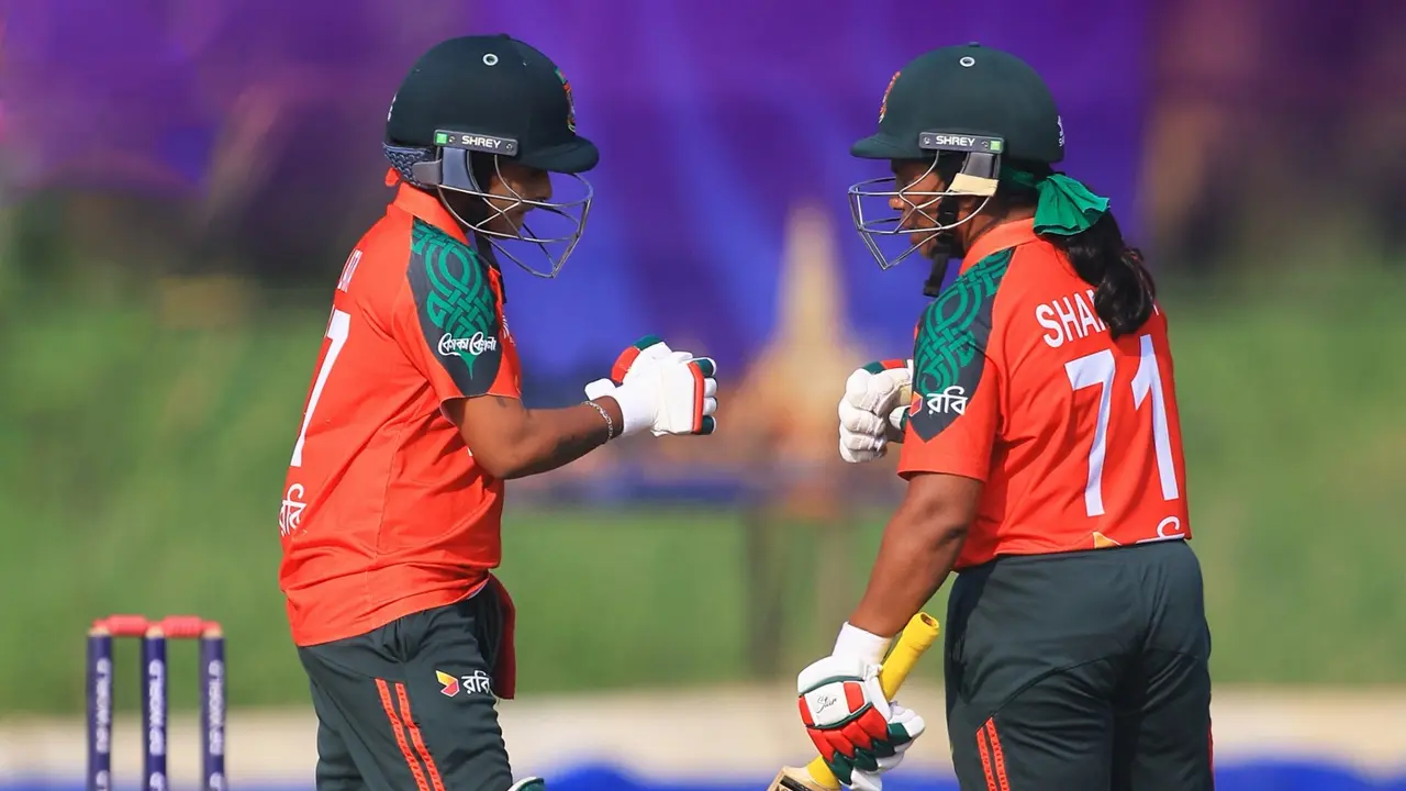 শেষ ওভারে চার-ছক্কা, থাইল্যান্ডকে হারিয়ে সেমিফাইনালে বাংলাদেশ