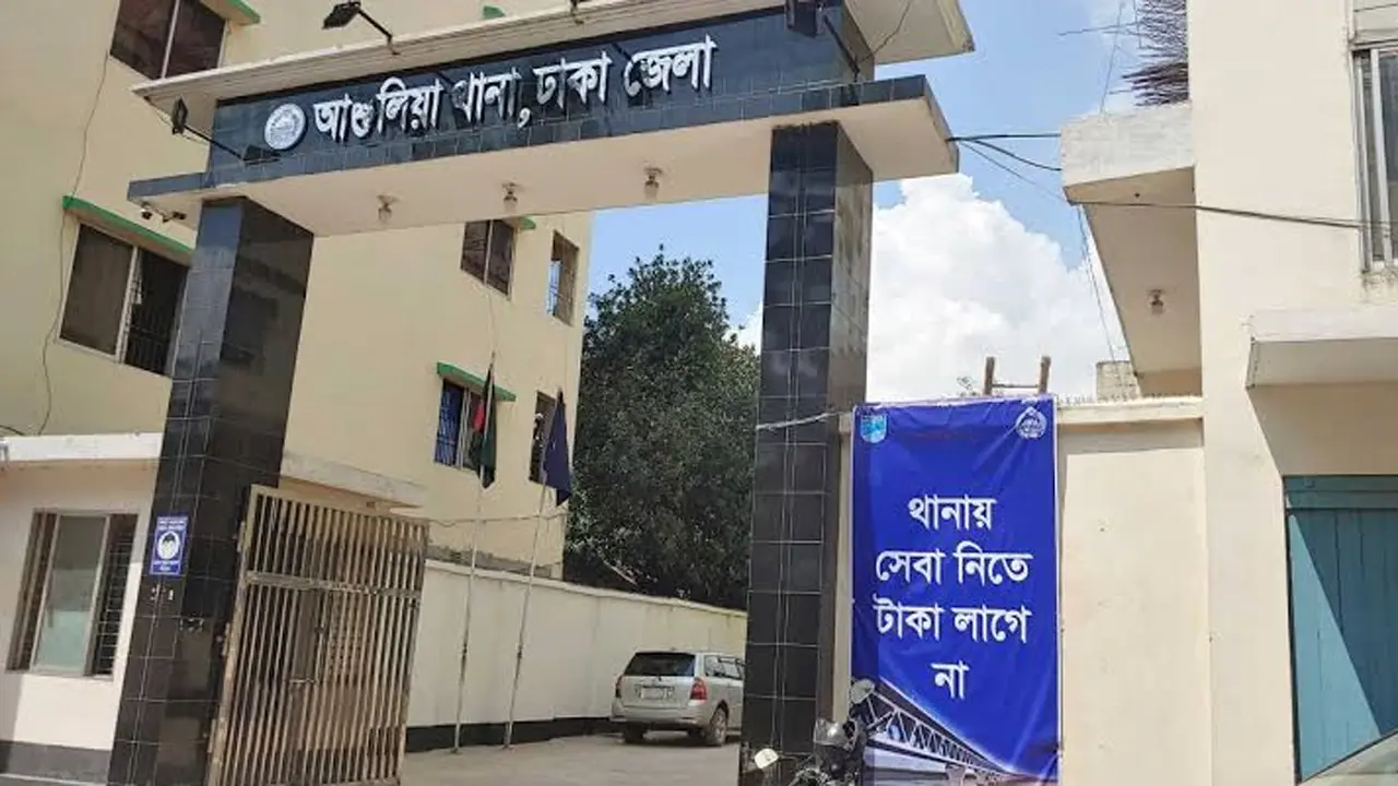 আশুলিয়ায় আসামি ধরতে গিয়ে পুলিশের এসআইসহ আহত ২