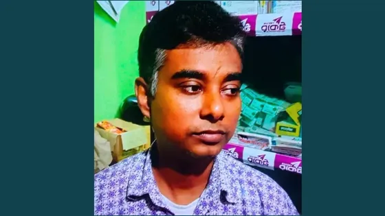 ব্যবসায়ীকে ছুরিকাঘাতে জখম, চিনে ফেলায় শরীরে আগুন ধরিয়ে হত্যাচেষ্টা