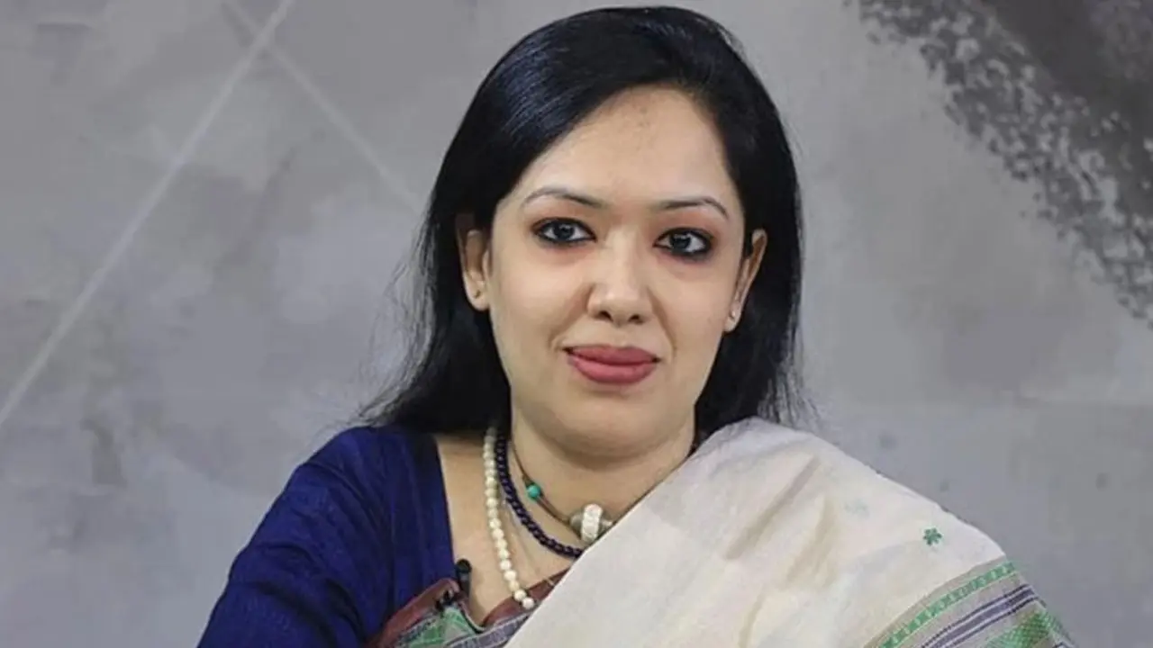 বিএনপি-যুবদল নেতার বিরুদ্ধে মানহানিকর বক্তব্যের অভিযোগ রুমিন ফারহানার