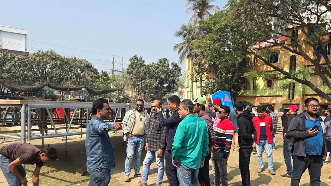 আগামীকাল নওগাঁয় যাচ্ছেন তারেক রহমান, চলছে মঞ্চ তৈরির প্রস্তুতি