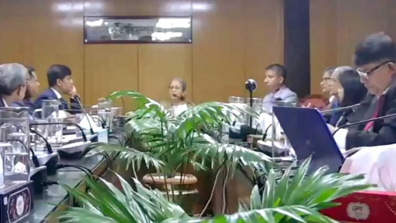 বোরো মৌসুমে হাওরাঞ্চলে নিয়ন্ত্রিত বালাইনাশক ব্যবহারের সিদ্ধান্ত