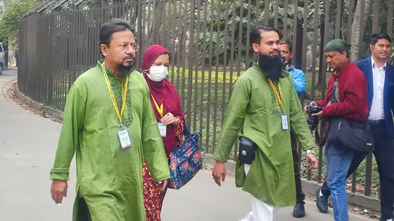 চানখারপুলের মামলার রায় : ট্রাইব্যুনালে শহীদ আনাসের বাবা-মা