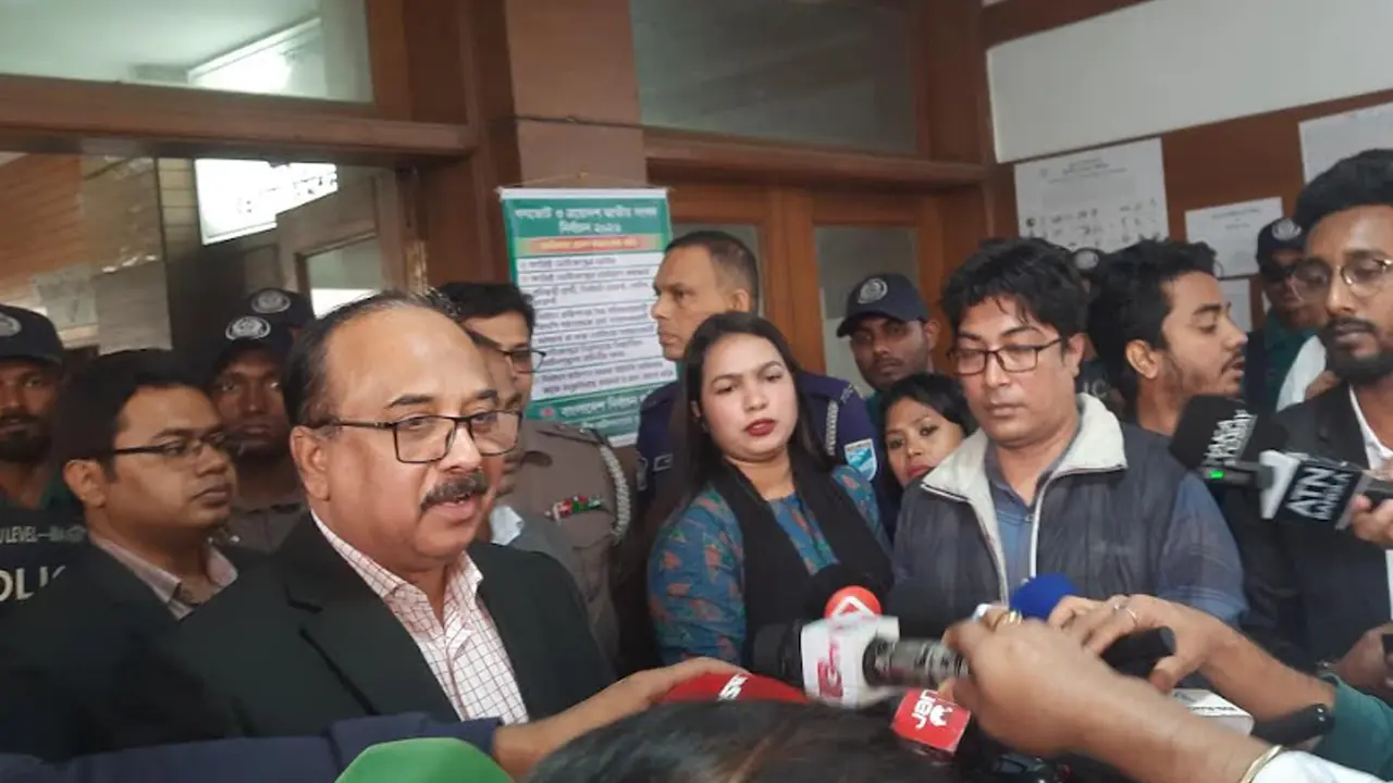 প্রতীক বরাদ্দে সহযোগিতাপূর্ণ পরিবেশ-আচরণবিধি মানার অঙ্গীকার প্রার্থীদের