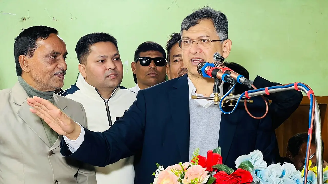 আ.লীগ ভারতের সেবাদাস সরকার ছিল : সালাহউদ্দিন আহমদ