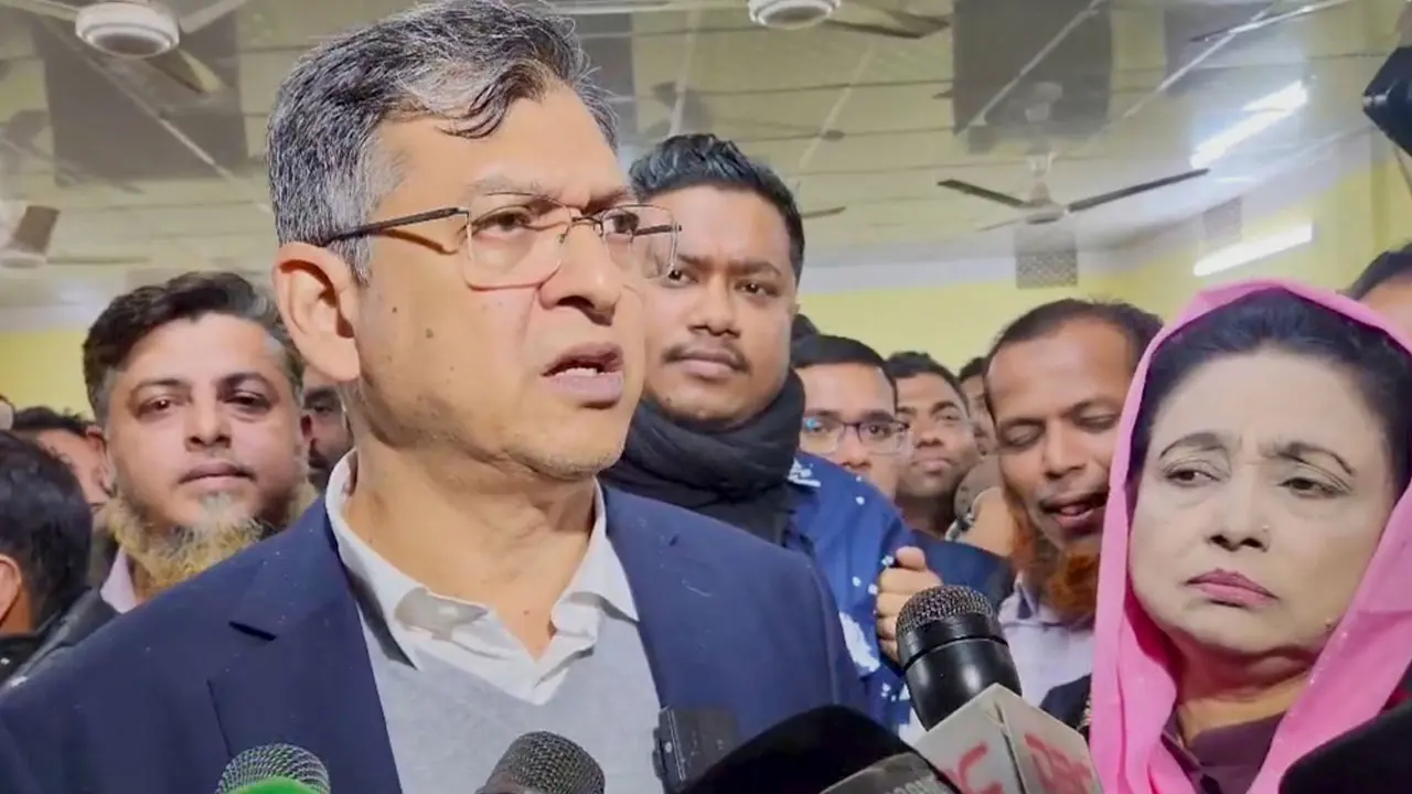 দোষারোপের রাজনীতি বাদ দিতে হবে : সালাহউদ্দিন আহমদ