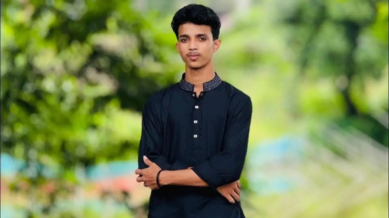 লোহাগাড়ায় ট্রাকের ধাক্কায় মোটরসাইকেল আরোহীর মৃত্যু
