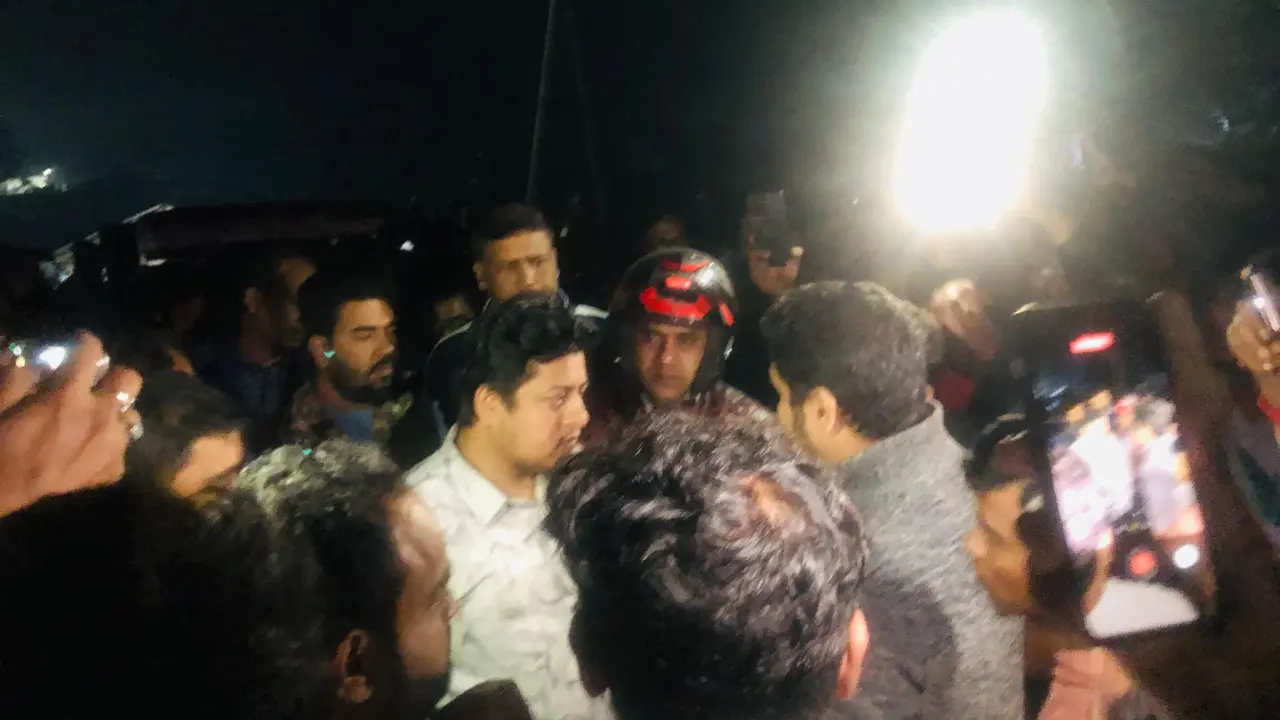 কুমিল্লায় চাকরিচ্যুত ব্যাংকারের মরদেহ উদ্ধার, চট্টগ্রামে মহাসড়ক অবরোধ