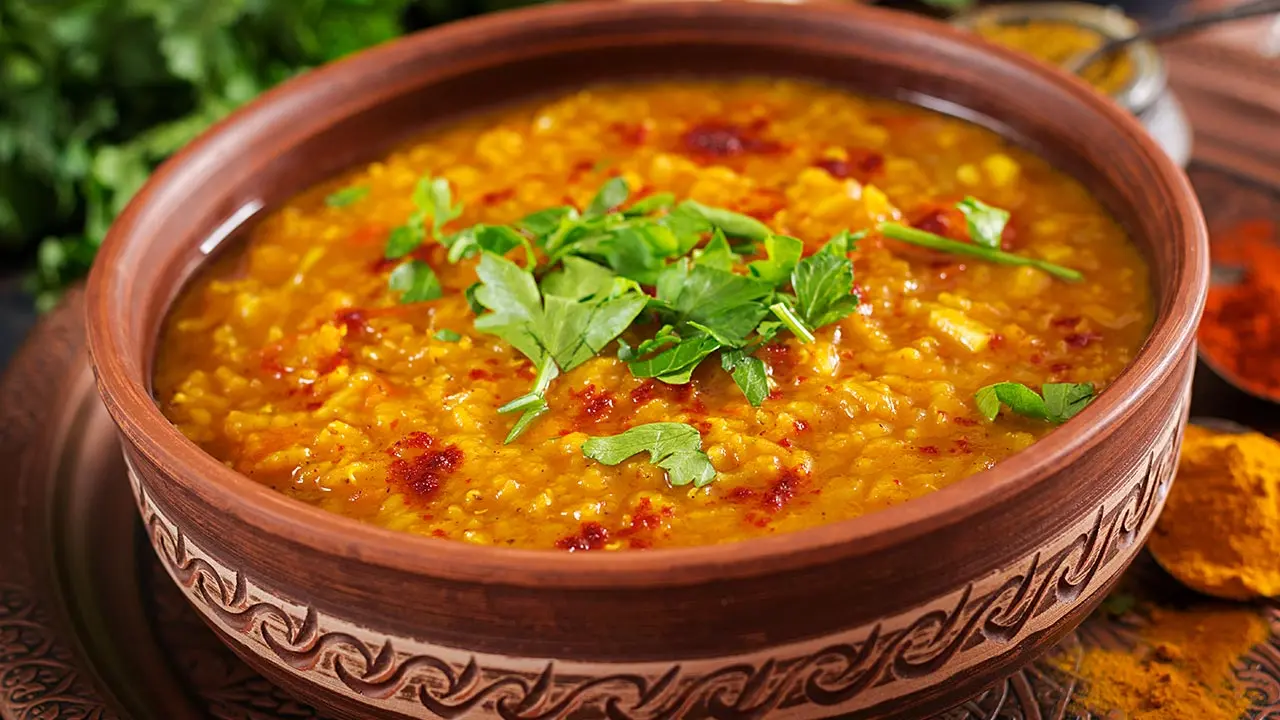 যে ডাল খেলে চুল ভালো থাকে
