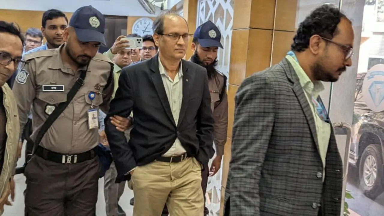 বেবিচকের সাবেক প্রধান প্রকৌশলী হাবিবুর গ্রেপ্তার