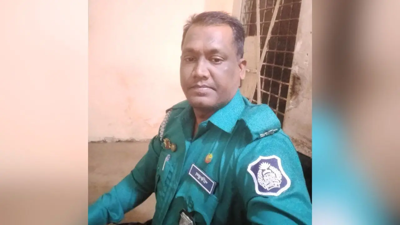 যাত্রাবাড়ী পুলিশ ফাঁড়ির টয়লেট থেকে কনস্টেবলের ঝুলন্ত মরদেহ উদ্ধার