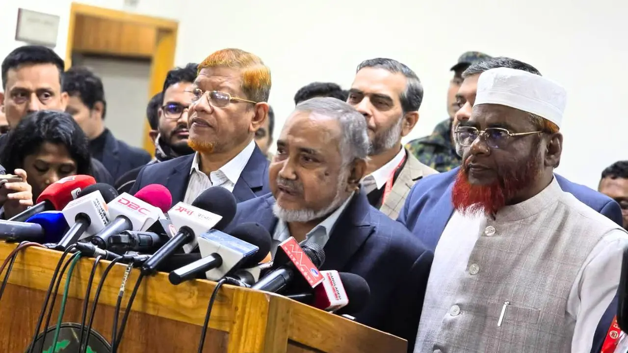 নির্বাচনী মাঠে দলীয় সিদ্ধান্ত নিচ্ছেন ডিসি-এসপিরা : জামায়াত