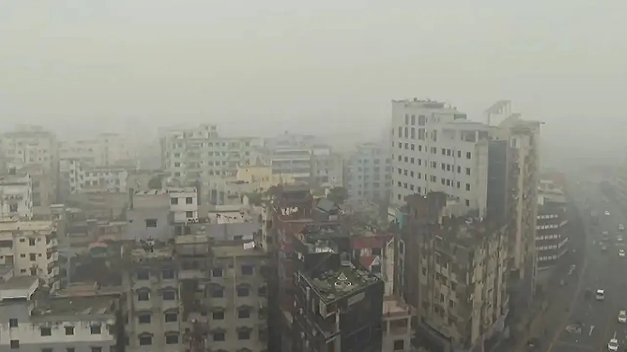 কুয়াশাচ্ছন্ন সকালের পর ঢাকায় বাড়তে পারে তাপমাত্রা