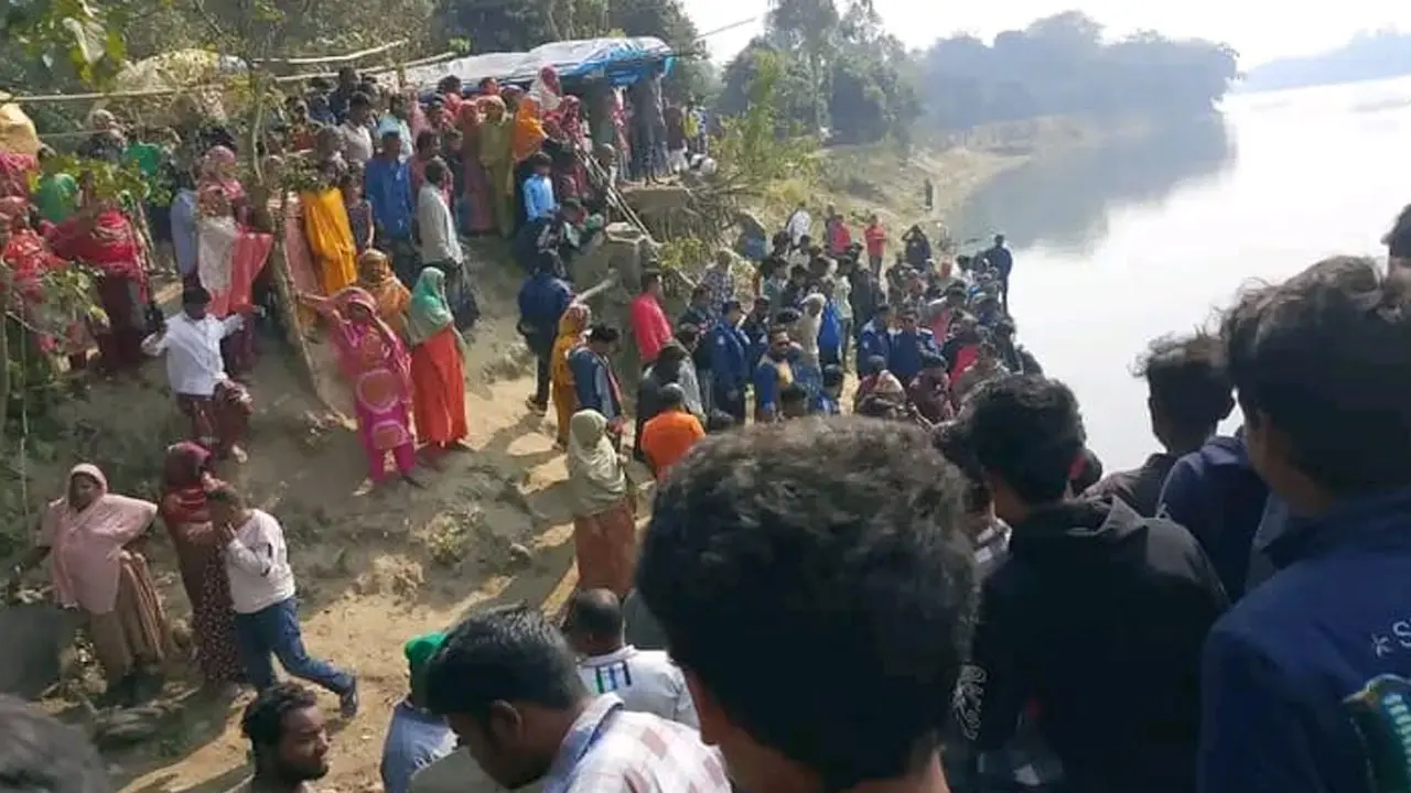 কাঁকড়া নদী থেকে দুই যুবকের মরদেহ উদ্ধার
