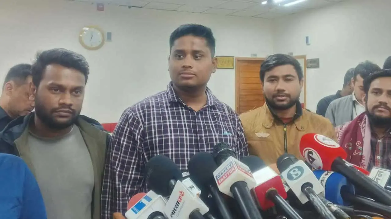 প্র্যাকটিস ম্যাচ শুরু হলো, ইসির জন্য বড় চ্যালেঞ্জ : হাসনাত আব্দুল্লাহ