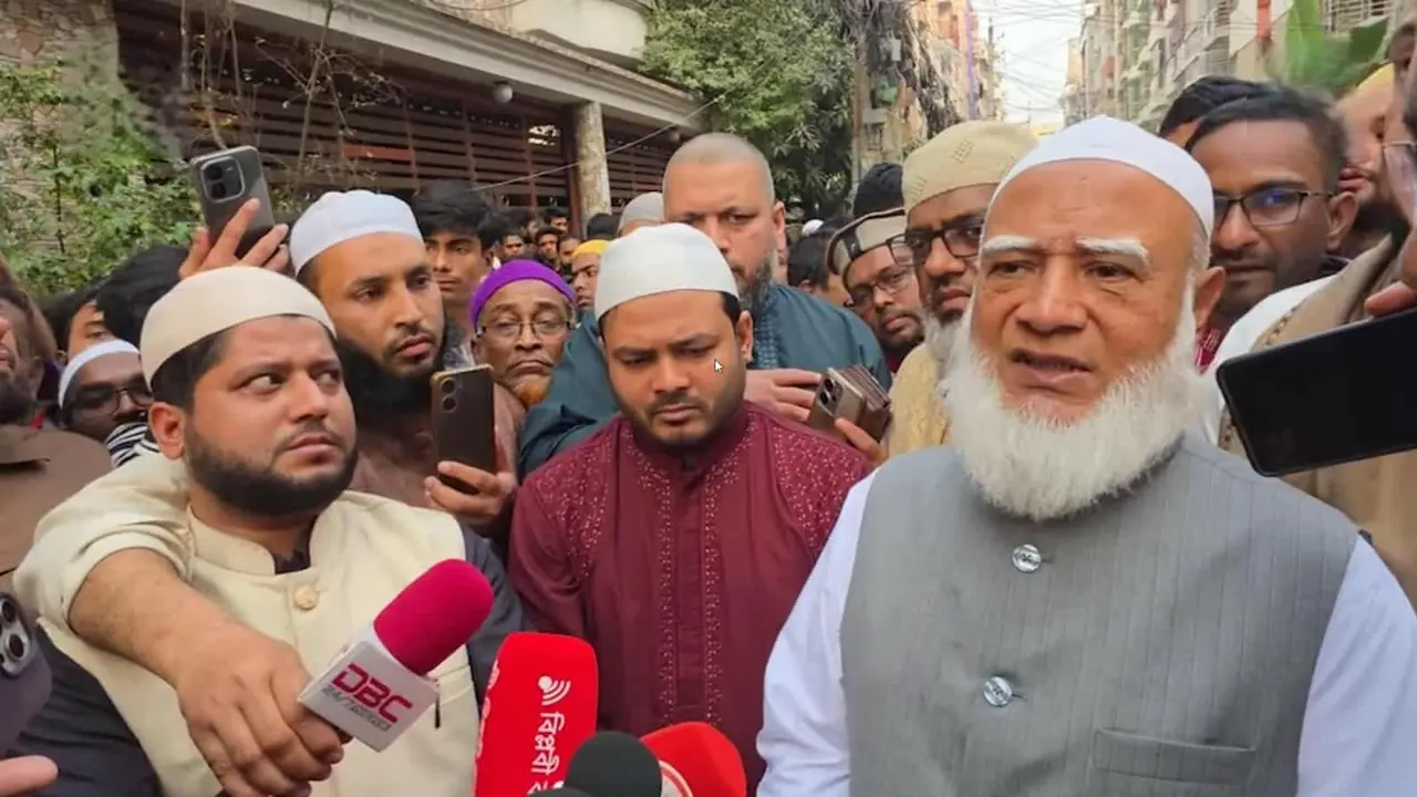 ক্ষতিগ্রস্ত ভবন পরিদর্শনে জামায়াত আমির, সর্বাত্মক সহযোগিতার আশ্বাস