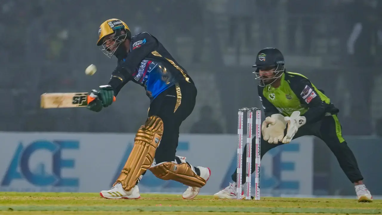রংপুরকে বড় ব্যবধানে জেতালেন মাহমুদউল্লাহ