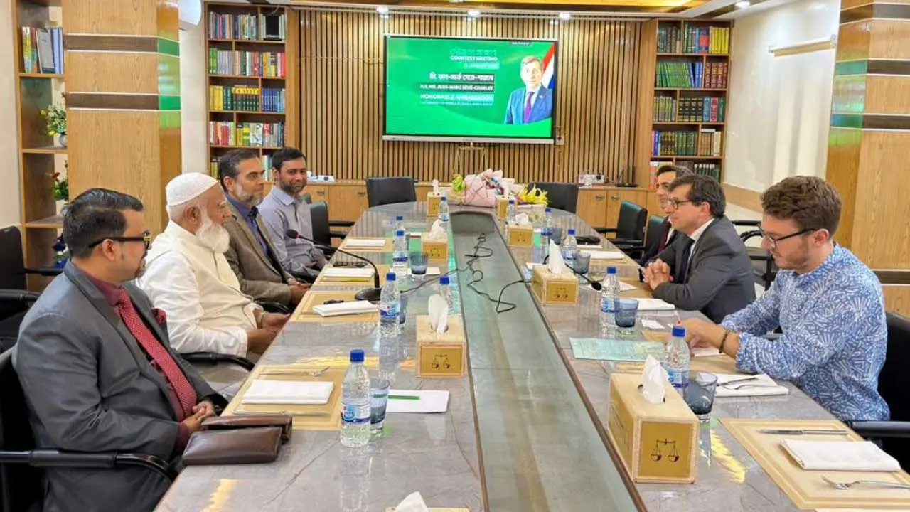 জামায়াত আমিরের সঙ্গে ফ্রান্স রাষ্ট্রদূতের সৌজন্য সাক্ষাৎ