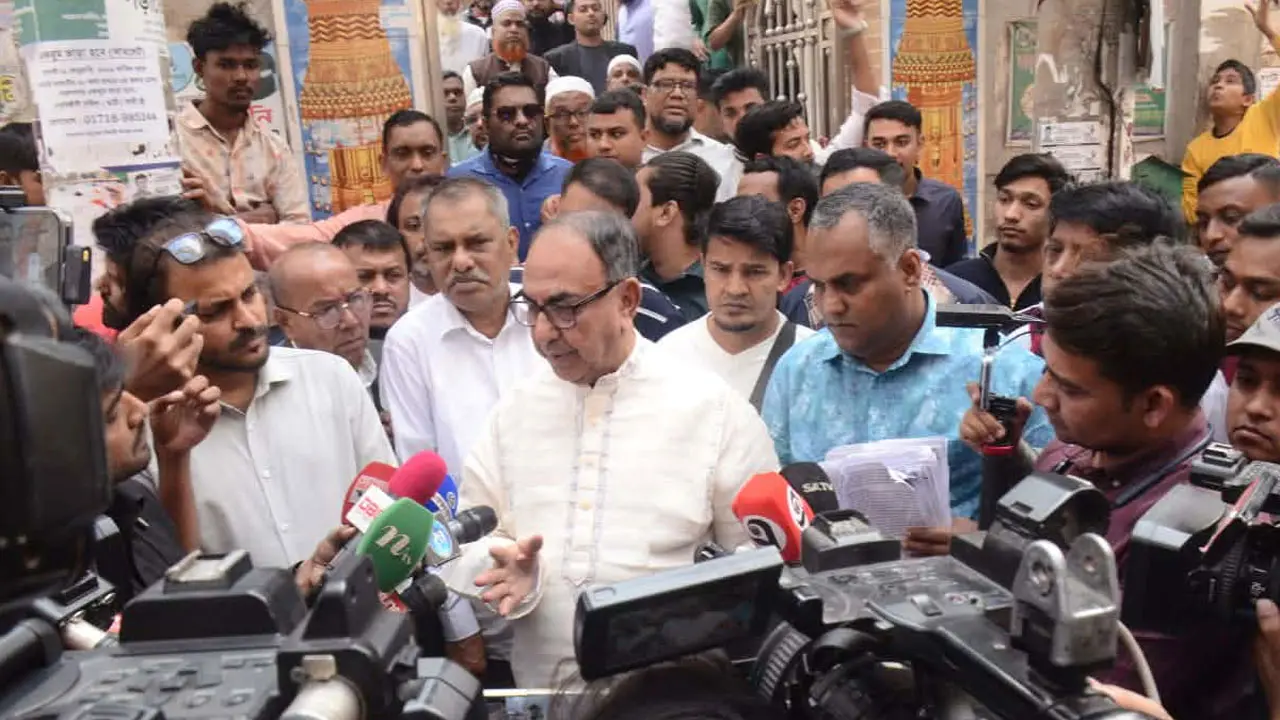 চা খাওয়ার দাওয়াত দিলেও হুমকি হয়ে যায়: মির্জা আব্বাস