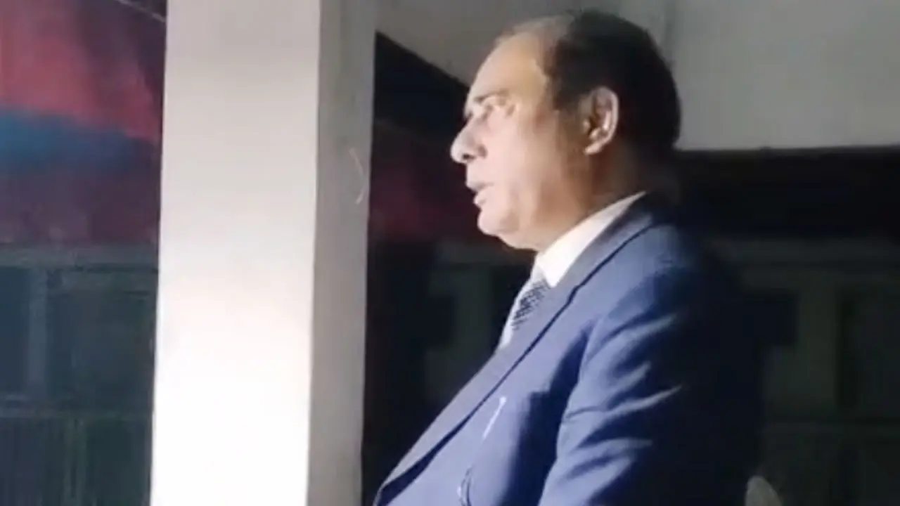 ‘স্বতন্ত্র ডিও লেটার দিয়ে ছেলেমেয়ের চাকরি হবে না’