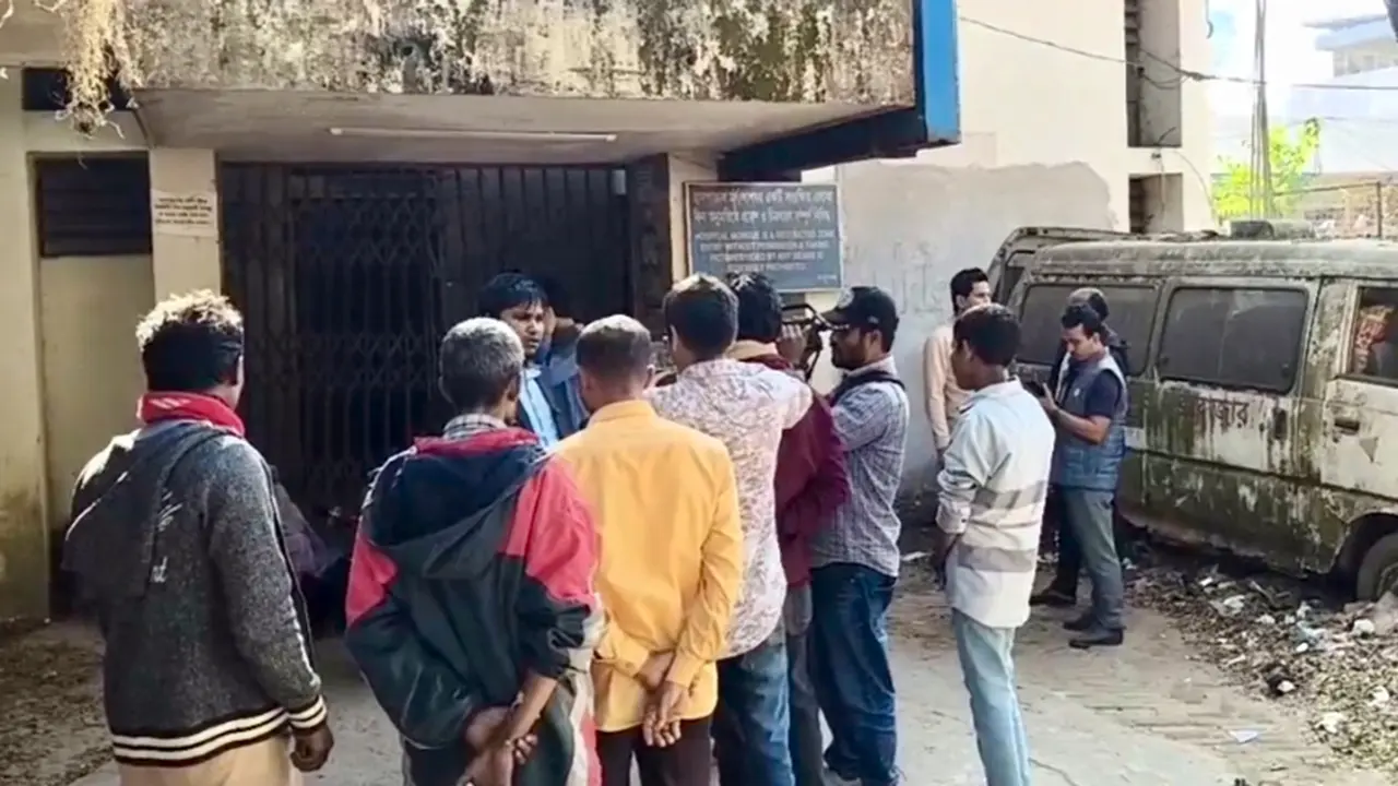 কক্সবাজারে শ্রমিক লীগ নেতার হামলায় নারী নিহত