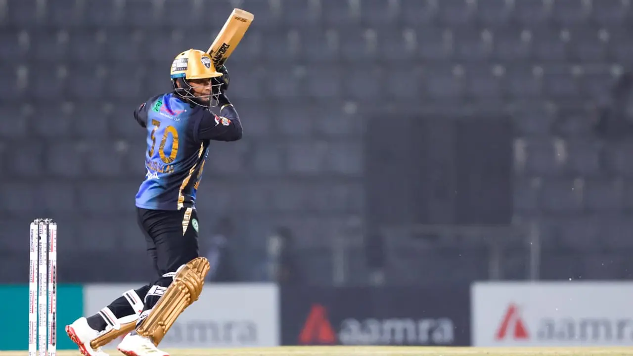 আবারও রংপুরকে জেতালেন মাহমুদউল্লাহ