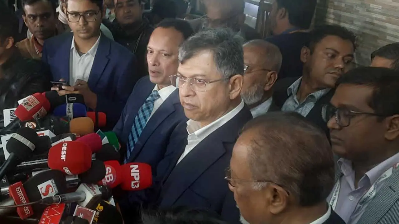 পোস্টাল ব্যালটে অনিয়ম, নির্দিষ্ট দলের পক্ষপাতের অভিযোগ সালাহউদ্দিনের