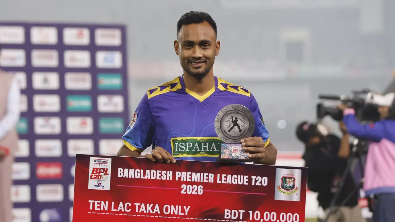বিপিএলে ইতিহাসগড়া বোলিংয়ের রহস্য জানালেন শরিফুল