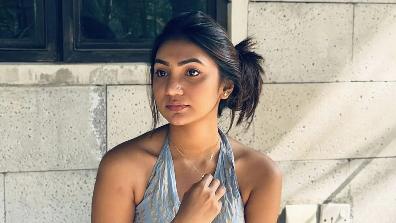 গ্ল্যামারাস লুকে শীতকে বিদায় জানালেন সুনেরাহ