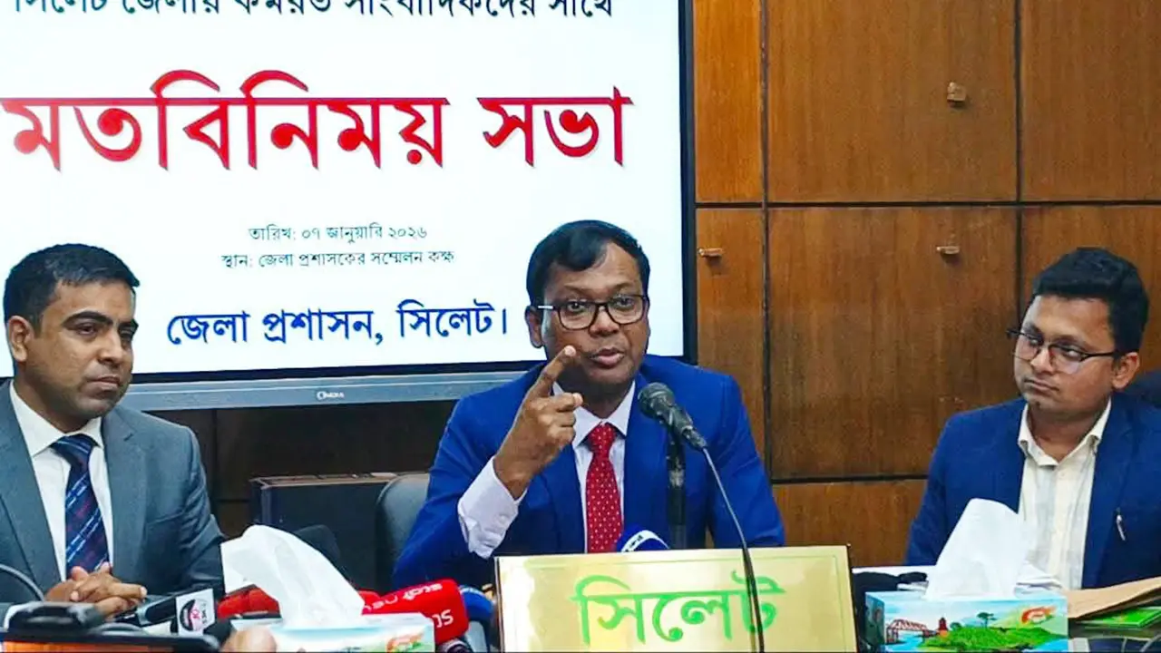 ১০ হাজার কোটি টাকা দিয়েও আমাকে কেনা সম্ভব নয় : ডিসি সারওয়ার