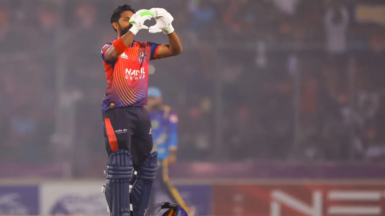 তানজিদের রেকর্ডগড়া সেঞ্চুরিতে রাজশাহীর চ্যালেঞ্জিং পুঁজি