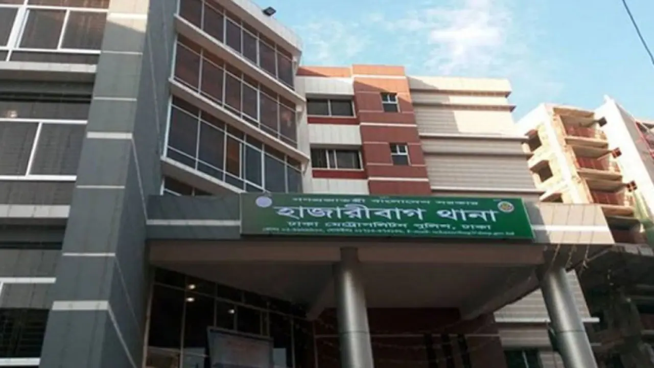 হাজারীবাগে যুবককে এলোপাথাড়ি কুপিয়ে হত্যা