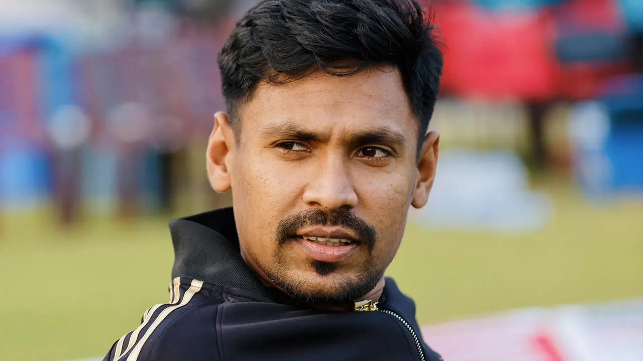 ৩ দিনের বিরতিতে যে বার্তা দিলেন মুস্তাফিজ