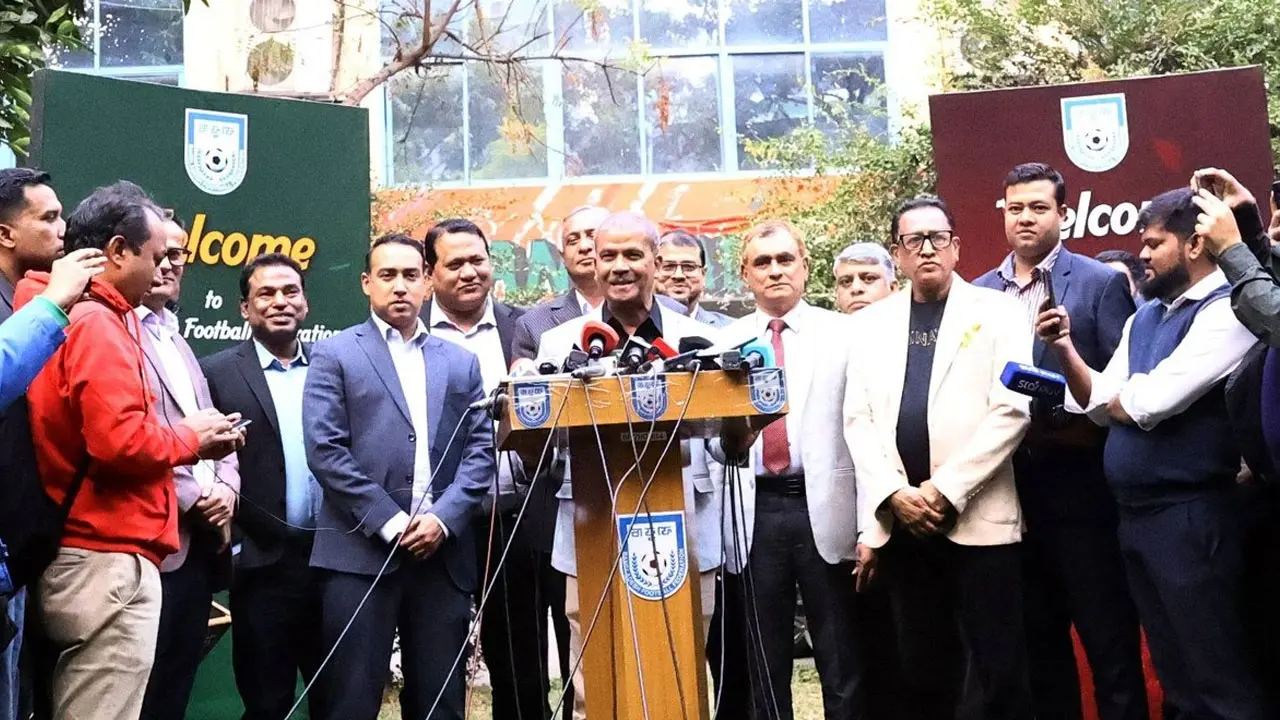 বাংলাদেশের নিরাপত্তা নিয়ে আইসিসির তিন পর্যবেক্ষণ, অনড় ক্রীড়া উপদেষ্টা