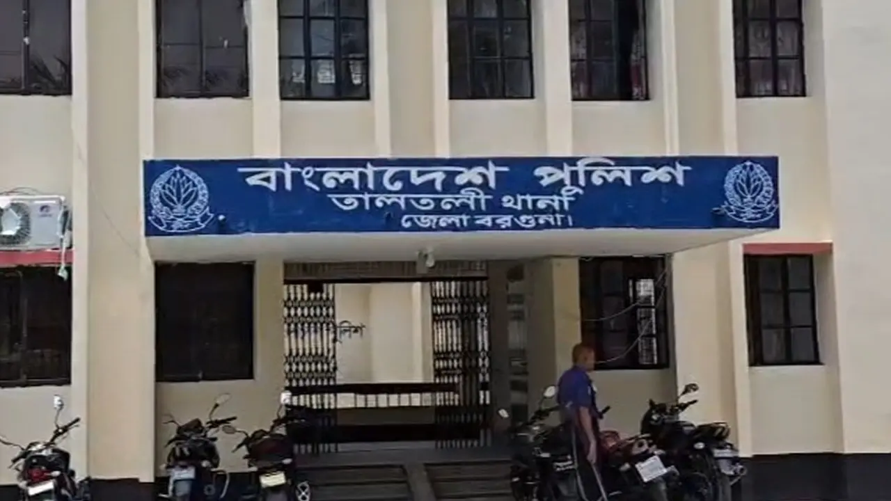 বরগুনায় গাছ কাটতে গিয়ে চাপা পড়ে শ্রমিকের মৃত্যু