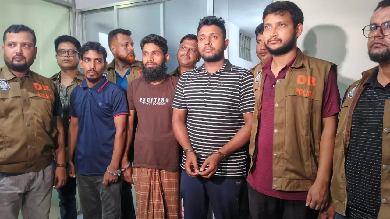 বছরে কোটি টাকার ভেজাল ওষুধের কারবার, মূলহোতাসহ গ্রেপ্তার ৩