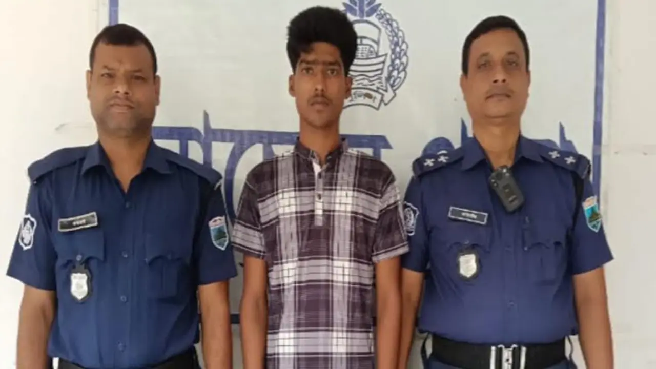 ওসির চেয়ারে পা তুলে বসার এআই ছবি ভাইরাল, স্কুলছাত্র আটক